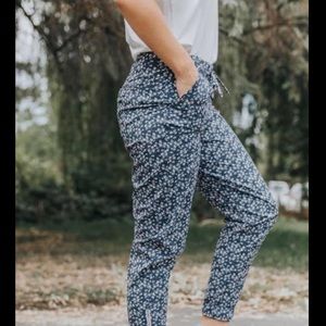 Albion Fit Eve Floral Jetsetters